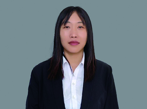 市场部张迎0.jpg