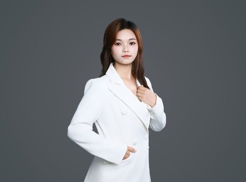 2.周小珠.jpg