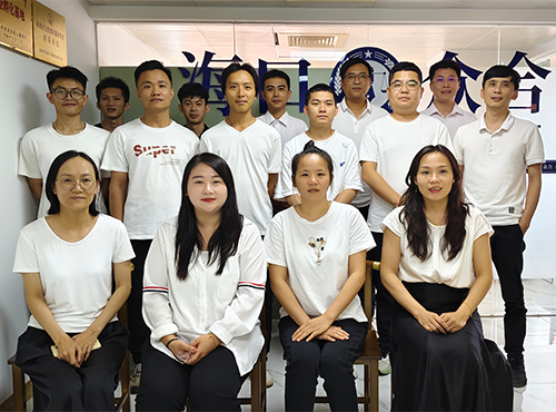 团队集体照.jpg